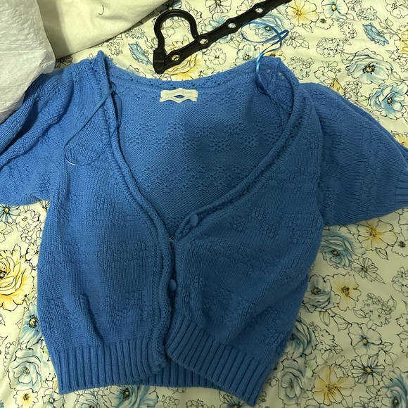 UO sweater - Picture 2 of 2